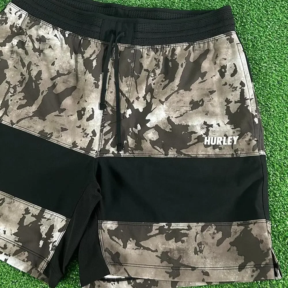 Hurley Explore Phantom+ Trek II Camo Black Bermuda Shorts  Size M